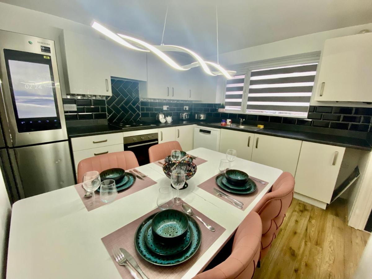 House In Manchester Extérieur photo
